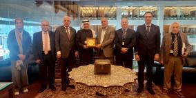 وفد حكومي فلسطيني يبحث آفاق التعاون مع الصناديق العربية في الكويت لدعم القدس وغزة والتنمية المستدامة