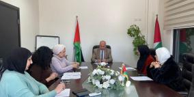 وزير الثقافة يلتقي جمعية سيدات الخليل الخيرية ويبحث سبل دعم حرفتي النفخ في الزجاج والسيراميك