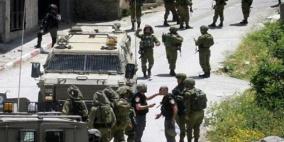 الاحتلال يستدعي وجهاء جنوب الخليل ويهدد بمواصلة عدوانه