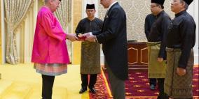 السفير القدرة يقدم أوراق اعتماده إلى ملك ماليزيا سفيراً مفوضاً فوق العادة لدولة فلسطين