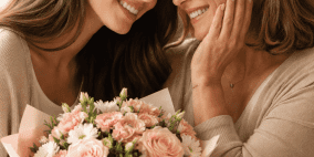 أجمل رسائل عيد الأم 2026 قصيرة ومؤثرة تبكي القلوب + عبارات تهنئة واتساب وفيسبوك مكتوبة جاهزة