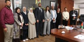 تعزيزًا لبيئة الريادة والابتكار في البلديات وتحسين الخدمات وتعزيز فرص العمل: لقاء يجمع وزيرة العمل برئيس بلدية البيرة.