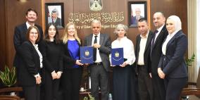 فلسطين وبريطانيا توقعان مذكرة لتعزيز التعاون بمجال التعليم العالي والبحث العلمي
