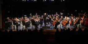 اوركسترا الكمنجاتي في المسرح البلدي في رام الله