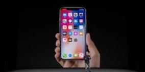 مميزات آي فون إكس داخل السيارة