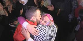 معاذ ولؤي.. قصة أسيرين تقاسما 14 عاماً من أعمارهما