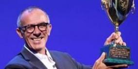 الفلسطيني كامل الباشا أفضل ممثل في مهرجان البندقية السينمائي