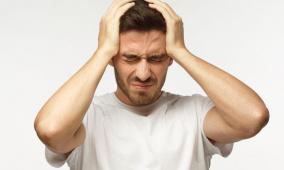 الشقيقة ليست صداعًا عابرًا.. طبيب يوضح لراية الأسباب والعلاجات وارتباطها بالنساء