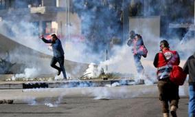 حالات الاختناق خلال اقتحام الاحتلال بلدة الرام