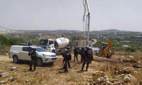 الاحتلال يردم بئرا زراعية في مخماس شمال القدس