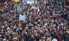 50 ألفا يتظاهرون ضد اليمين المتطرف في فرنسا