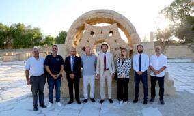 الحايك يُطلع القنصل الإيطالي على أوضاع السياحة في فلسطين