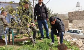 سلطة جودة البيئة تنظم فعاليات بيئية في مدارس التحدي لتعزيز صمود الطلبة وحماية البيئة