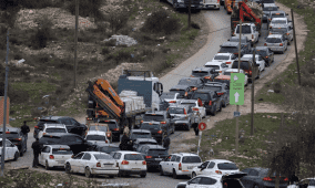 قوات الاحتلال تعتقل مواطنين غرب سلفيت وتشدّد إجراءاتها العسكرية في بلدات وقرى المحافظة