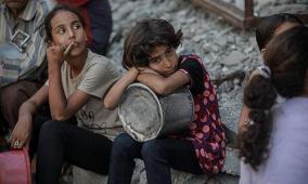 د. الفرا لراية: 100 ألف طفل مهددون بسوء تغذية حاد بحلول نيسان 2026