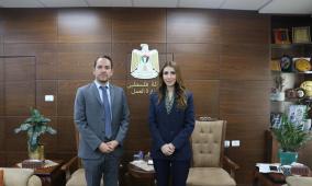 وزيرة العمل تبحث مع القنصل الفرنسي العام سبل تعزيز التعاون المشترك