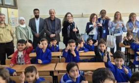 صور| وفد من الاتحاد الأوروبي يزور مخيم اليرموك ويؤكد التزامه بدعم اللاجئين الفلسطينيين في سوريا