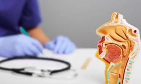 التهاب الجيوب الأنفية.. متى يحتاج إلى علاج طبي ومتى تكفي الرعاية المنزلية؟