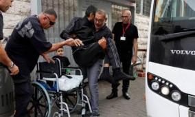وصول مرضى إلى غزة بعد علاجهم في مستشفيات القدس