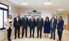 وزير الصناعة يزور جامعة بيرزيت ويبحث آفاق التعاون