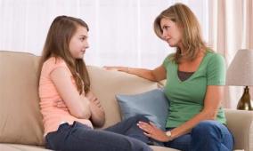 كيف تبني الأم علاقة صحية مع ابنتها في المراهقة؟ أخصائية تجيب لراية 