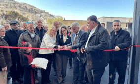 برهم يفتتح مدرسة محمود درويش في نابلس ويتفقد عدداً من مدارس المحافظة