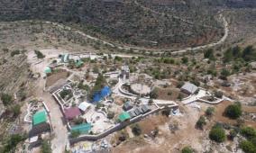 منتدى شارك يدين تركيب بوابة حديدية على مدخل وادي كفر نعمة ويطالب بتدخل فوري