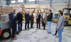 رئيس سلطة الطاقة يشرف على استلام مواد كهربائية لإعادة اعمار قطاع الطاقة في غزة