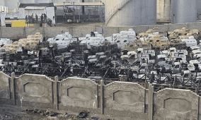 اليمن: التحالف السعودي يقصف ميناء المكلا مستهدفا أسلحة بسفينتين قادمتين من الإمارات