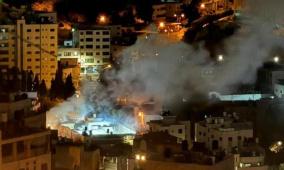 الاحتلال يفجر شقة سكنية ويعتقل ٤ مواطنين من نابلس 