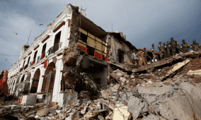 قتلى وجرحى ومنازل مدمرة جراء زلزال ضرب المكسيك