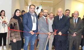 وزير الثقافة يوقع اتفاقية تعاون مع الجامعة العربية الأمريكية ويفتتح معرضاً فنياً تراثياً