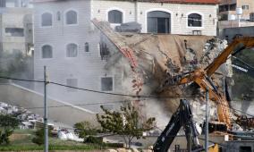 شؤون القدس: إخطارات هدم منازل في قلنديا تصعيد خطير يستهدف الوجود الفلسطيني في القدس