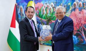 جامعة القدس تستقبل القنصل الفرنسي في القدس تعزيزًا للعلاقات الأكاديمية والبحثية