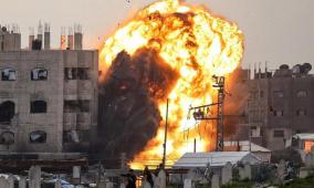 شاهد| طائرات الاحتلال تقصف عمارة سكنية في حي الزيتون شرقي غزة