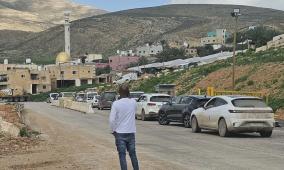 الاحتلال ينصب بوابة حديدية في عين شبلي شمال أريحا