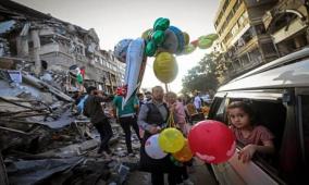 خاص| كيف حاول أهالي غزة صناعة فرحة العيد رغم الجراح!