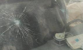 مستوطنون يعتدون على مركبة مواطن في الأغوار الشمالية