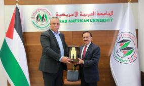 اللواء ناصر البوريني يزور الجامعة العربية الأمريكية