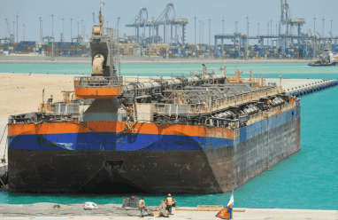 ميناء السخنة المصري يدخل غينيس كأعمق حوض ميناء في العالم