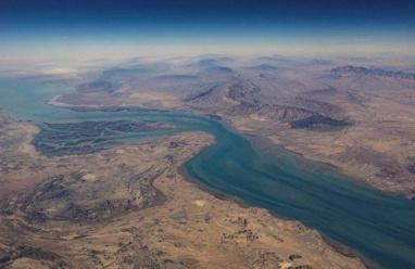 إيران: لا مفاوضات مع واشنطن وإغلاق مضيق هرمز مستمر