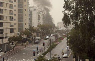 إصابات وأضرار في كريات آتا وحيفا بعد سقوط صاروخ من إيران