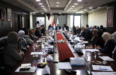 بالشراكة بين "شؤون المرأة" وسلطة المياه: تسليم جائزة "المياه والنوع الاجتماعي" لمبادرات نسوية ريادية