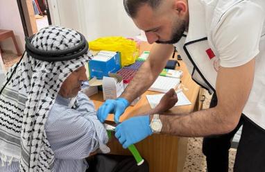 1500 مستفيد من حملاتها الطبية: "بيت مال القدس" تنفذ يوما طبيا مجانيا في مخماس