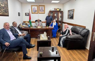 محافظة القدس والاحصاء الفلسطيني يعقدان لقاءاً تشاوريا لتعزيز التعاون المشترك