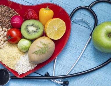 خاص| الكوليسترول بين الضرورة والخطر… وكيف يساعد صيام رمضان في خفضه!