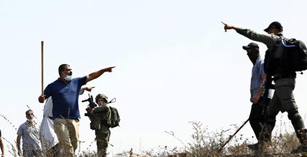 إصابة 6 مواطنين إثر اعتداء قوات الاحتلال عليهم بالضرب في العقبة شرق طوباس