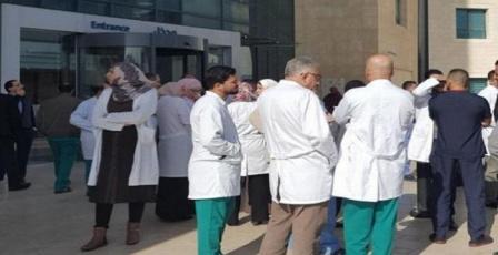 نقابة الأطباء تصدر قرارات جديدة احتجاجا على "تعنت الحكومة"