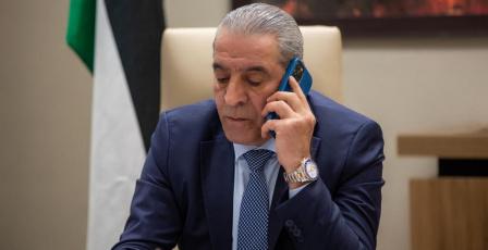 الشيخ يهاتف وزير الخارجية المصري ويبحث معه الأوضاع في المنطقة