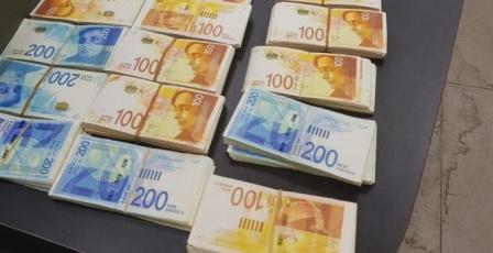 خبير اقتصادي لراية: الاحتلال يموّل أزمته المالية من أموال المقاصة… والسلطة أمام أزمة خانقة في 2026